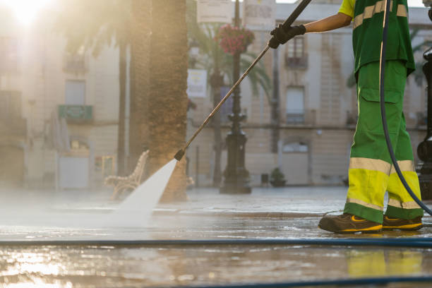 Best Commercial Building Pressure Washing  in West Dundee, IL